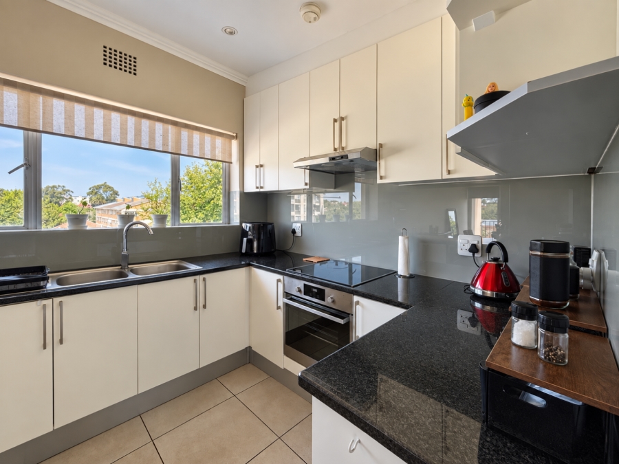 1 Bedroom Property for Sale in Rosebank Western Cape
